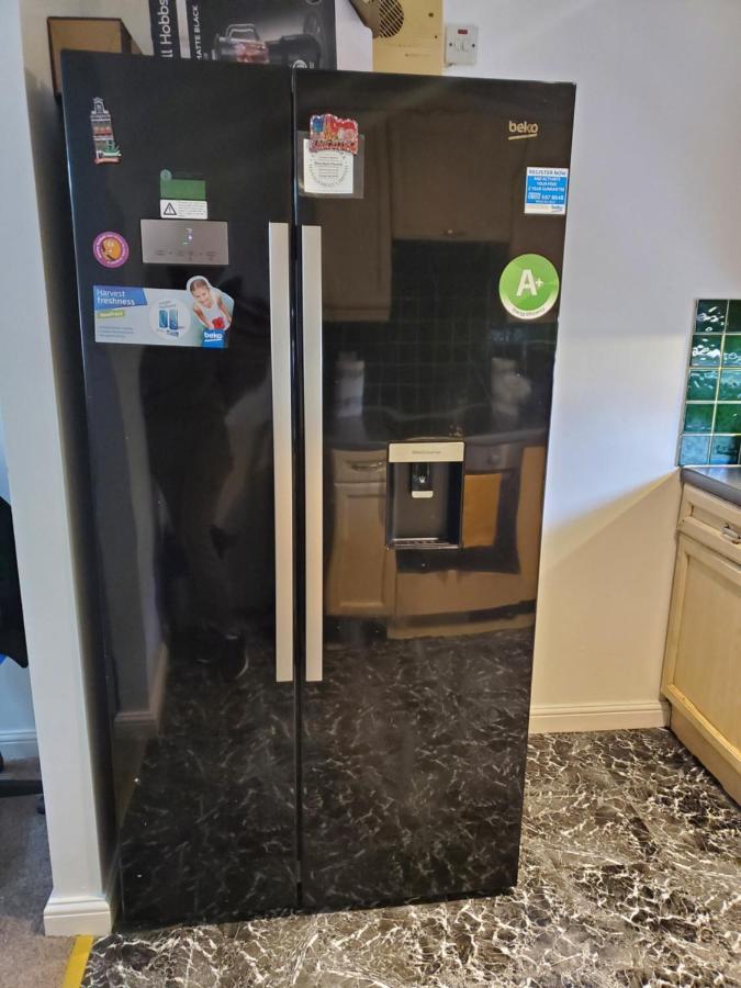 Lovely 2 Bed Flat/Apt In East London- Nice Estate. Dagenham Ngoại thất bức ảnh
