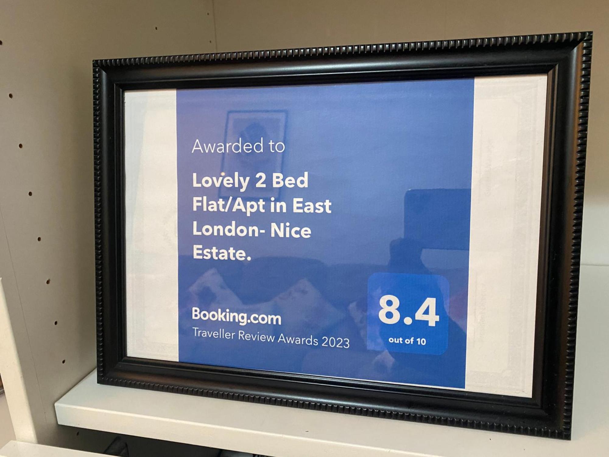 Lovely 2 Bed Flat/Apt In East London- Nice Estate. Dagenham Ngoại thất bức ảnh